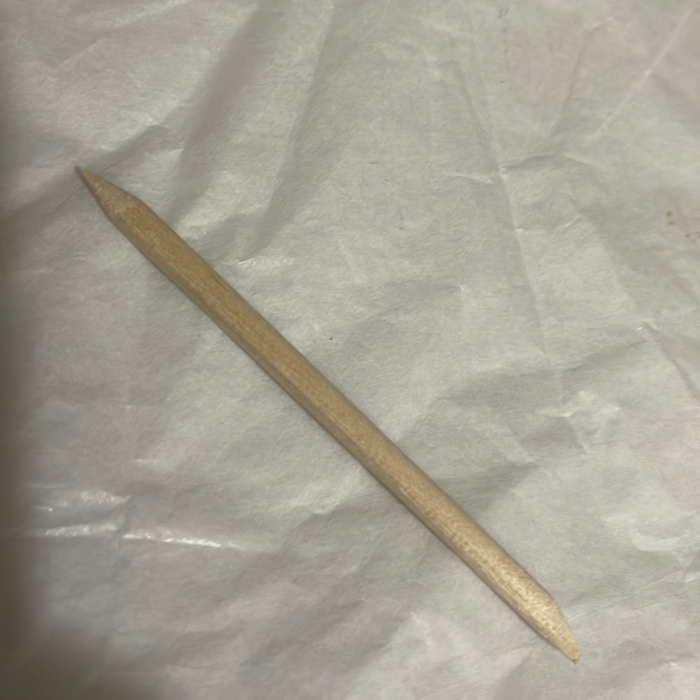 FREE push stick ONE mini nail tools spa day with purchase of bundle - Picture 1 of 3